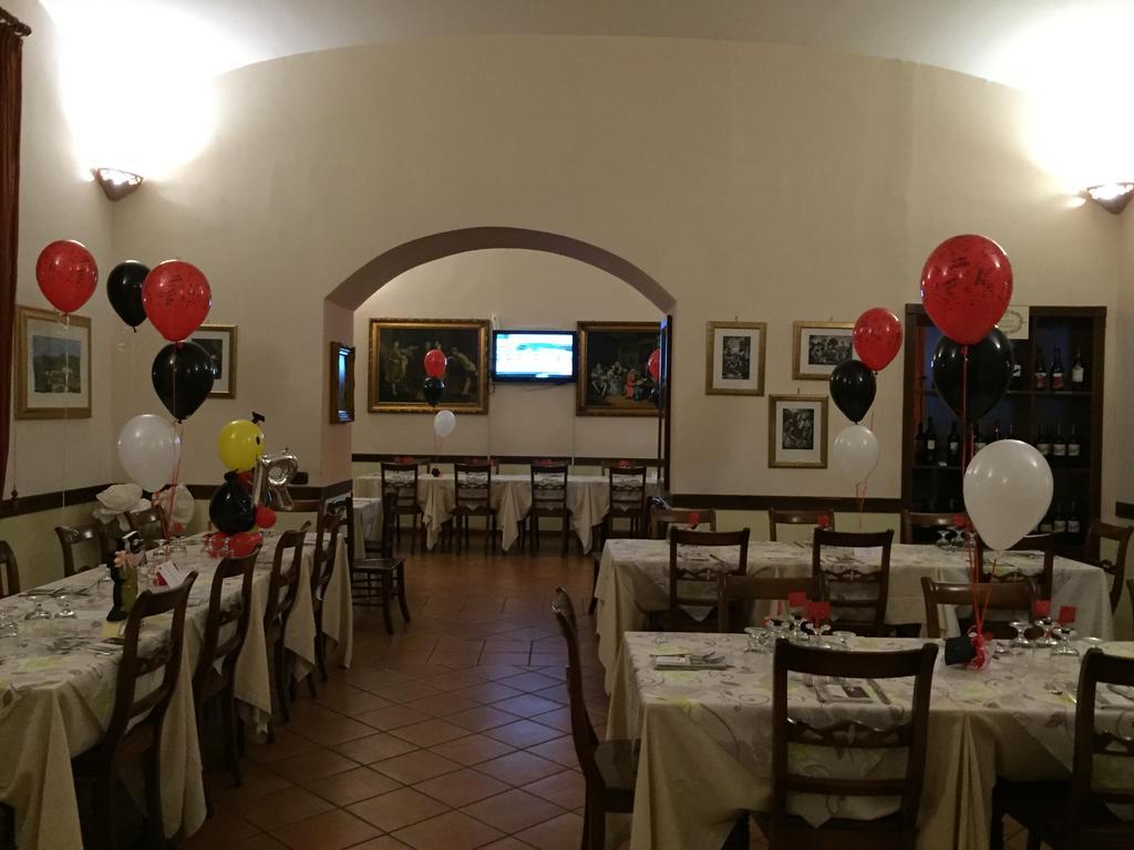 Hotel Ristorante Novecento Caserta Eksteriør billede