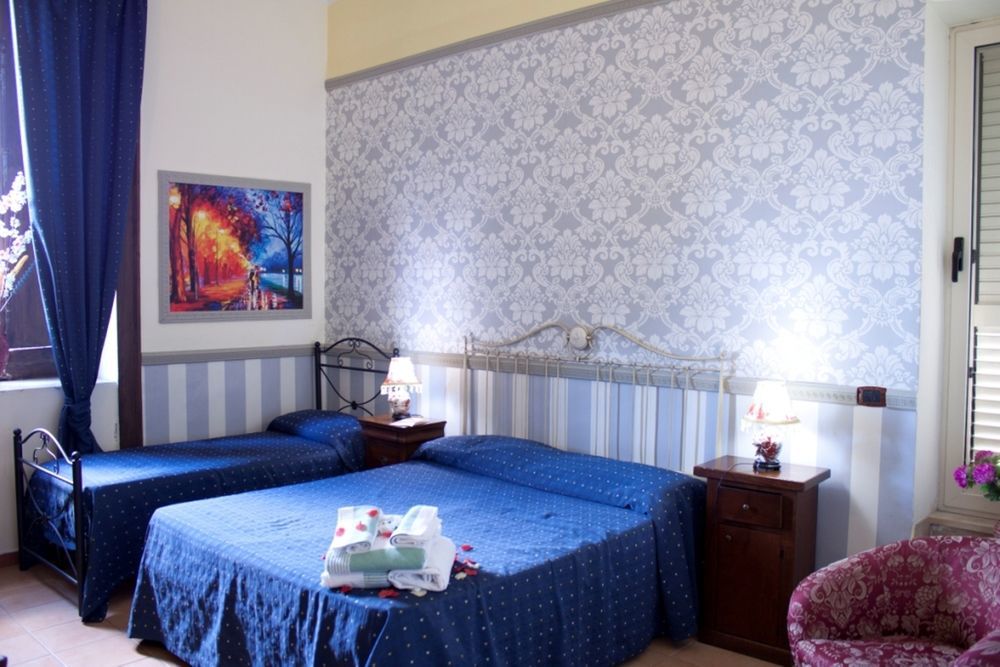Hotel Ristorante Novecento Caserta Eksteriør billede