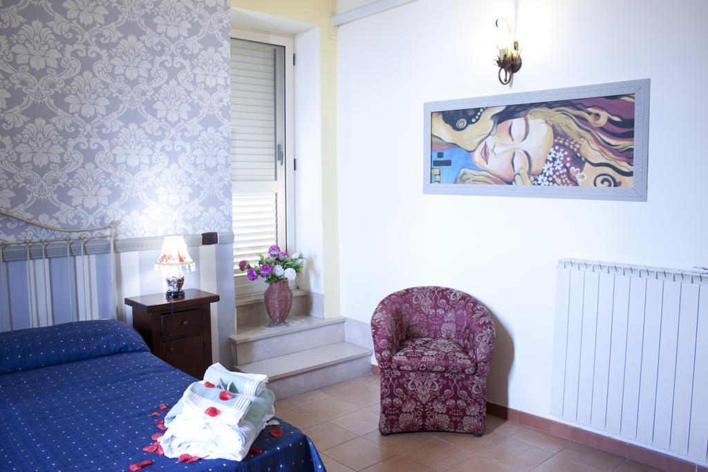 Hotel Ristorante Novecento Caserta Eksteriør billede