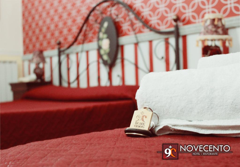 Hotel Ristorante Novecento Caserta Eksteriør billede